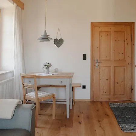 Staudingerhof Apartamento *
